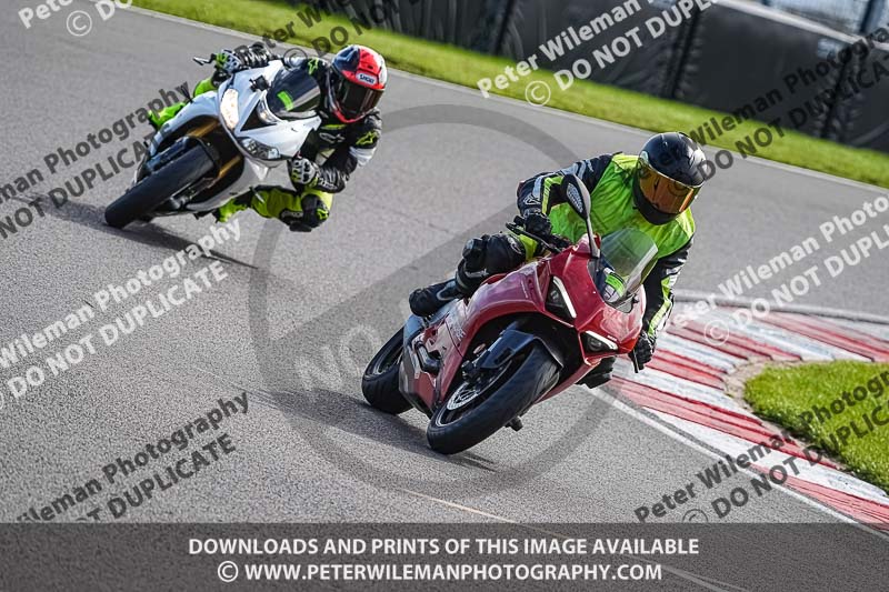 donington no limits trackday;donington park photographs;donington trackday photographs;no limits trackdays;peter wileman photography;trackday digital images;trackday photos